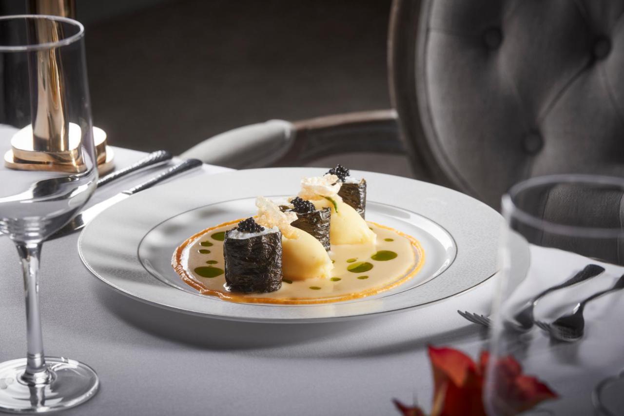 Bathen House Boutique Hotel Esterno foto A plate of caviar