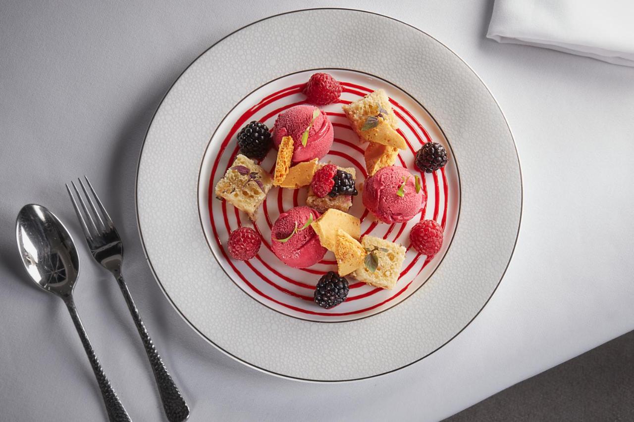 Bathen House Boutique Hotel Esterno foto A fruit salad